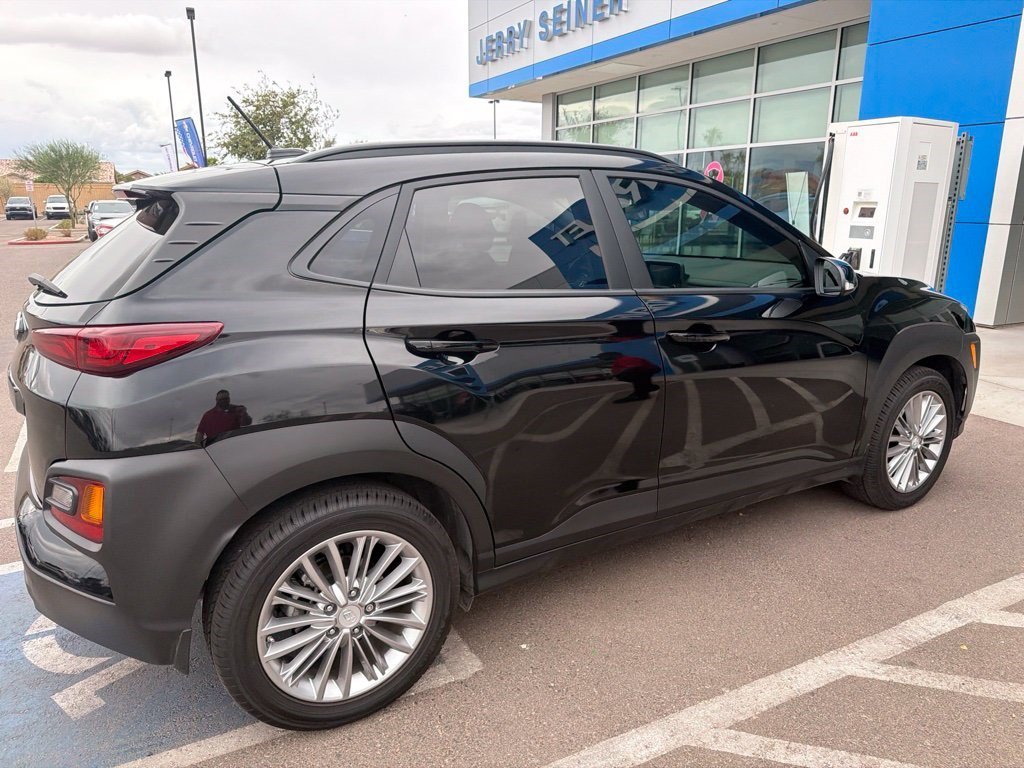 Used 2021 Ultra Black Hyundai SEL image 5