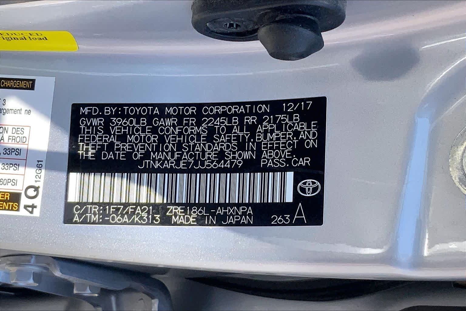 Used 2018 Classic Silver Metallic Toyota  image 37