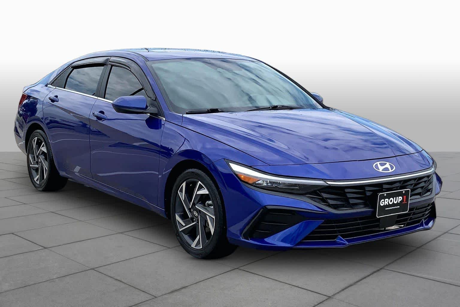 Used 2024 Intense Blue Hyundai SEL image 3