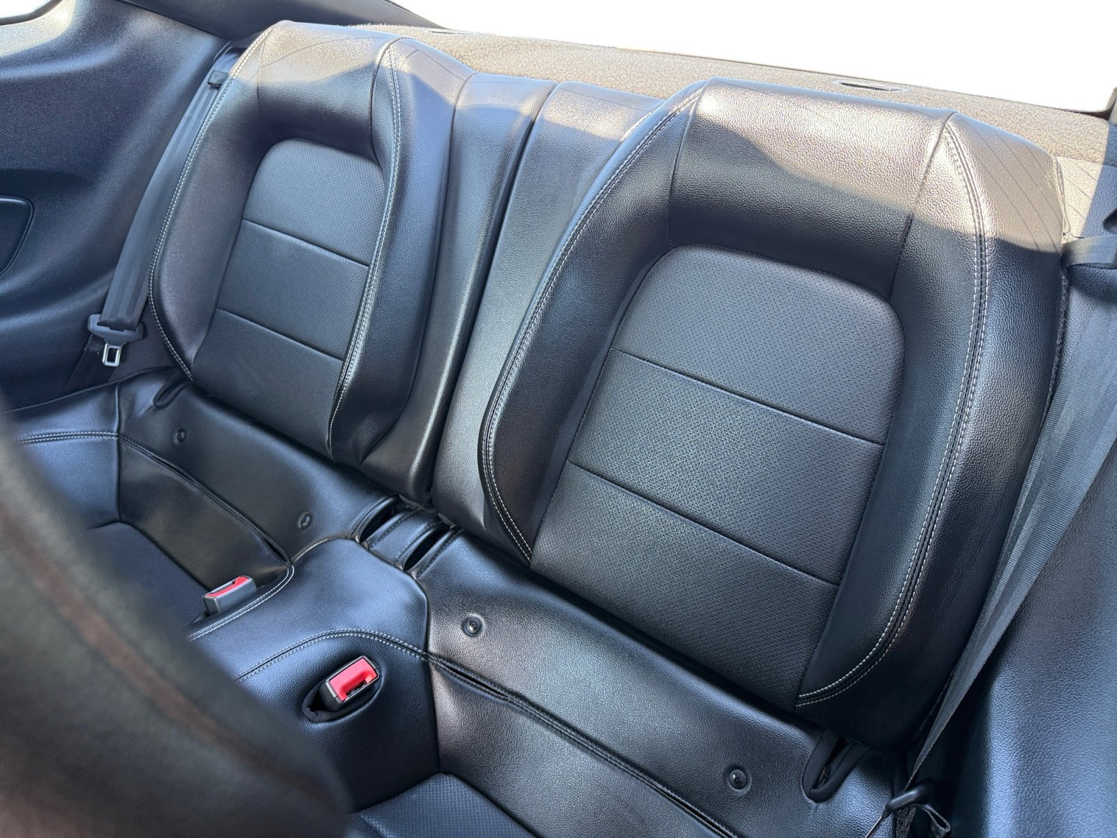 Certified Used 2020 Magnetic Ford GT Premium image 16