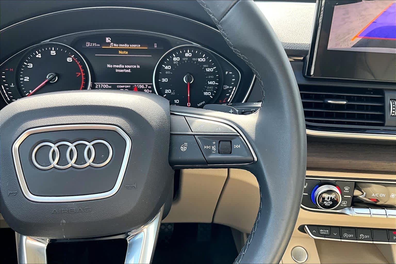 Used 2024 Glacier White Metallic Audi S line Premium image 24