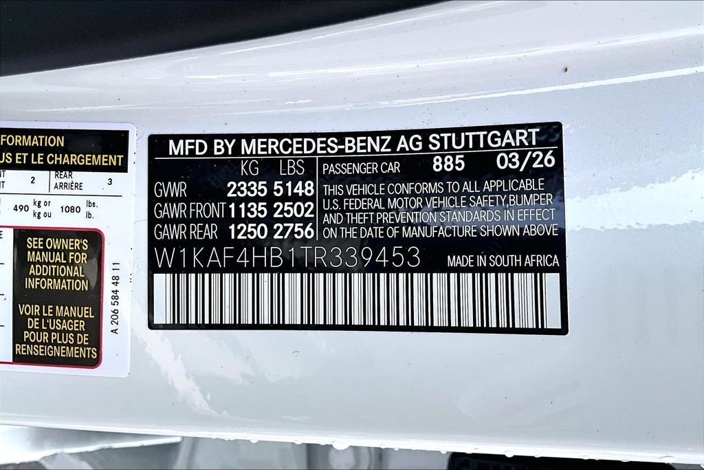 New 2026 MANUFAKTUR Moonlight White Metallic Mercedes-Benz C 300 image 13
