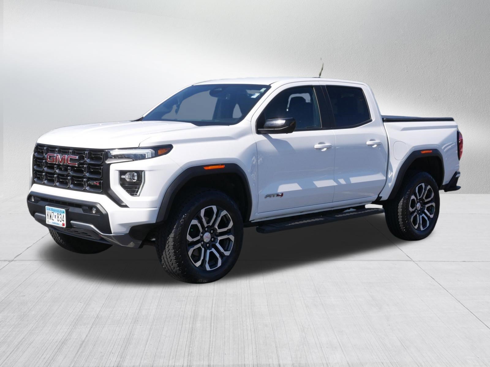 Used 2023 Summit White GMC 4WD AT4 image 3