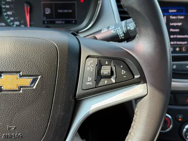 Used 2021 IRIDESCENT PEARL TRICOAT Chevrolet LT image 19