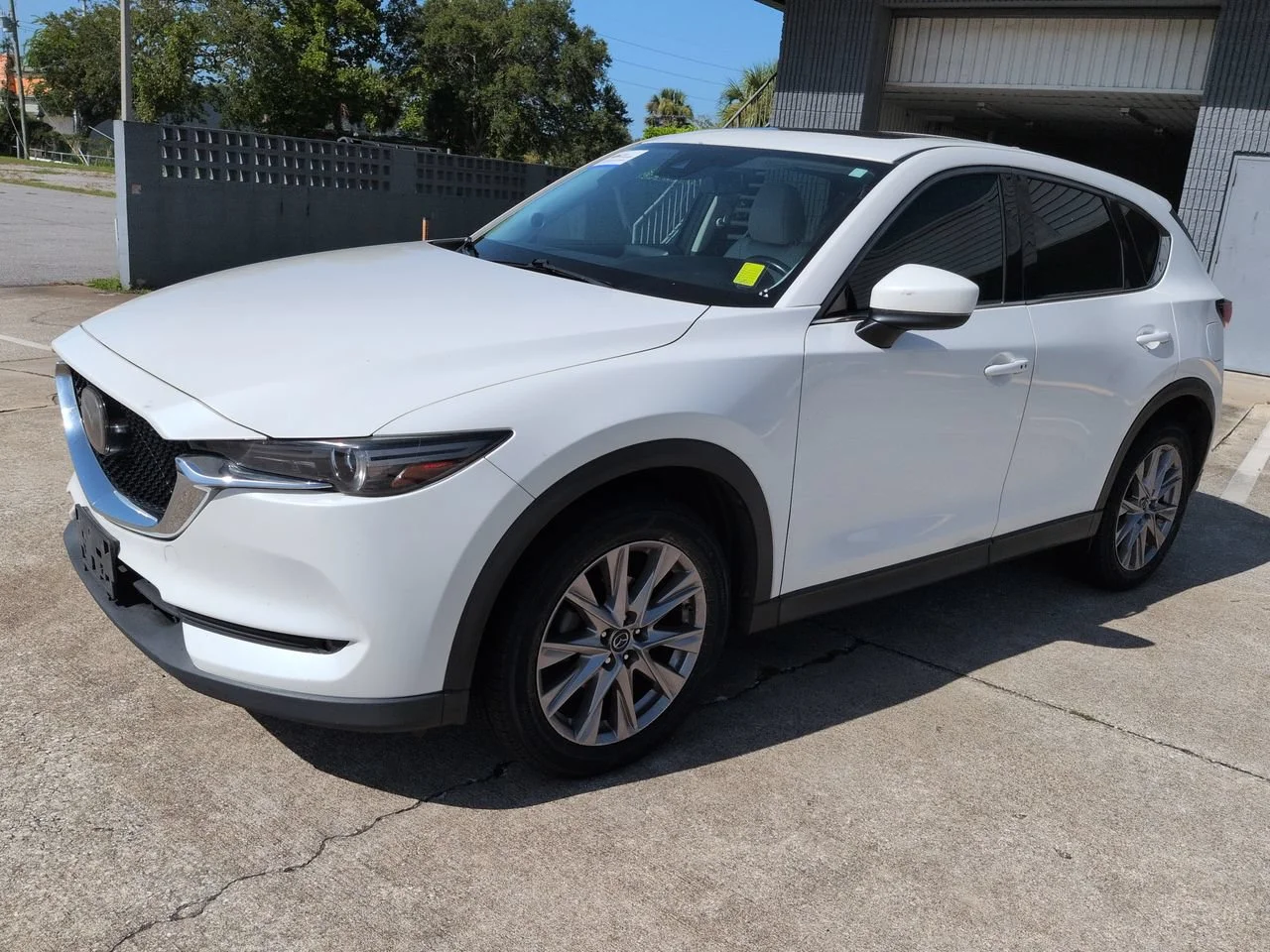Used 2020 Snowflake White Pearl Mica Mazda Grand Touring image 8