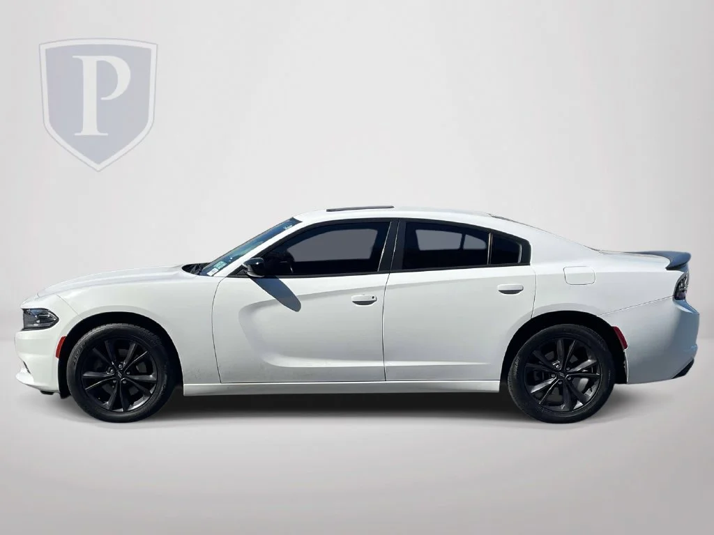 Used 2021 White Dodge SXT image 5