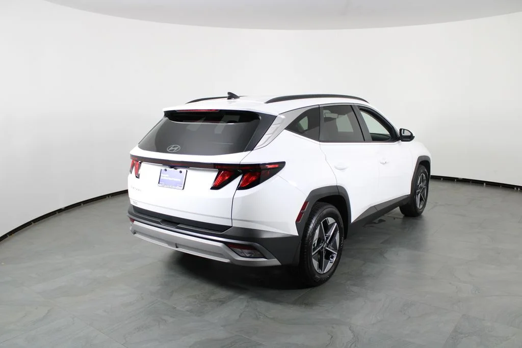 Used 2026 White Hyundai SEL image 16