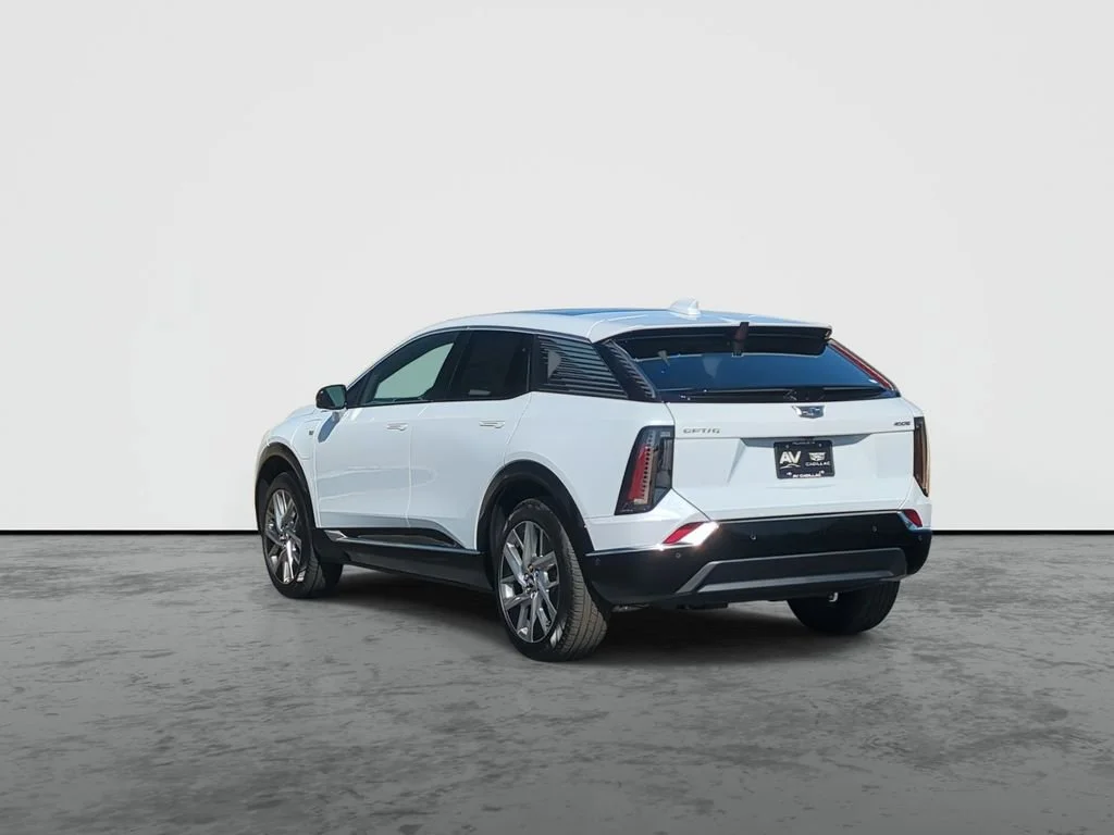 2026 Cadillac OPTIQ Luxury - Photo 6