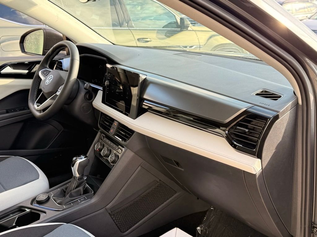 New 2026 Platinum Gray Metallic Volkswagen 1.5T S image 25