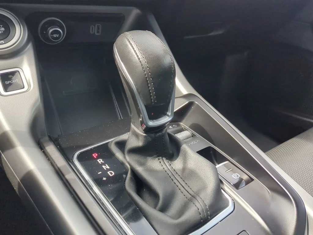 Used 2024 Acapulco Gold Dodge R/T Plus image 18