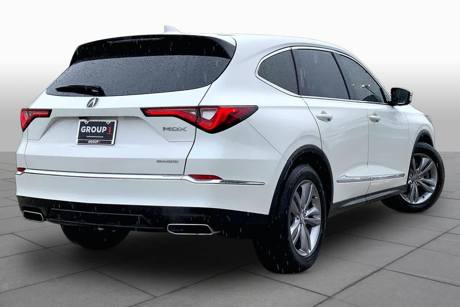 Used 2023 Platinum White Pearl Acura  image 9