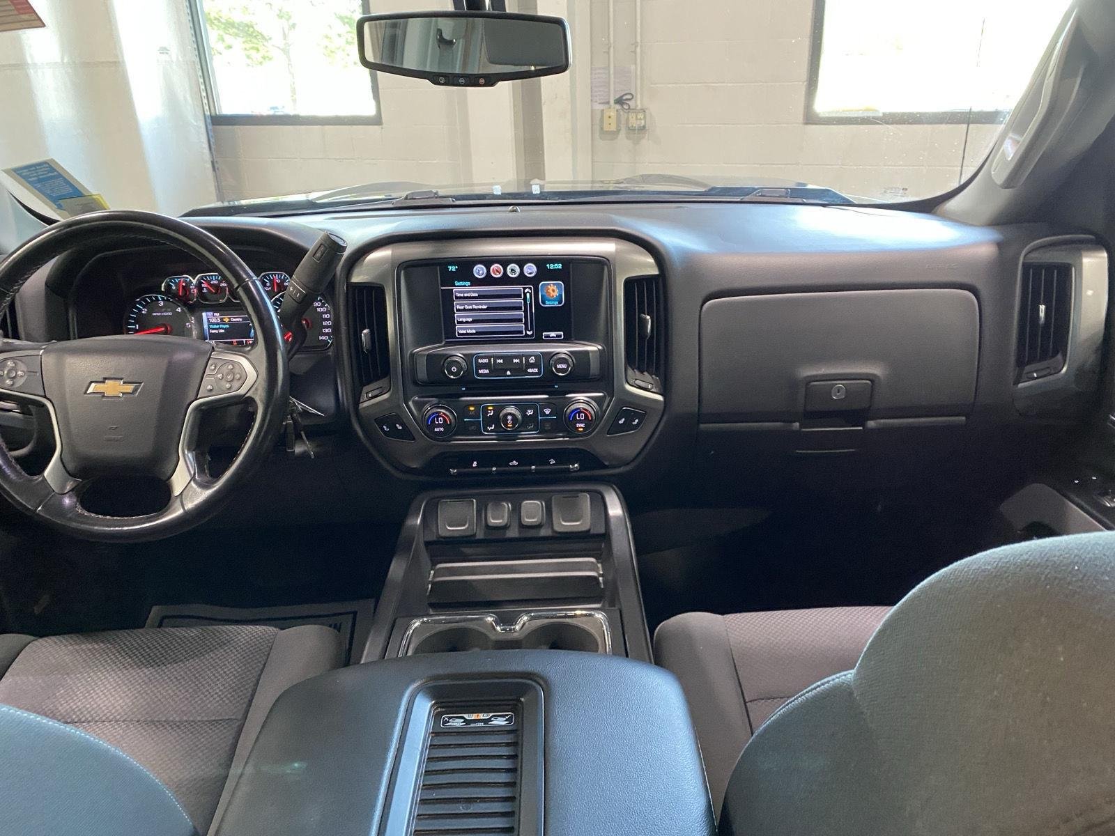 Used 2018 Black Chevrolet LT image 5