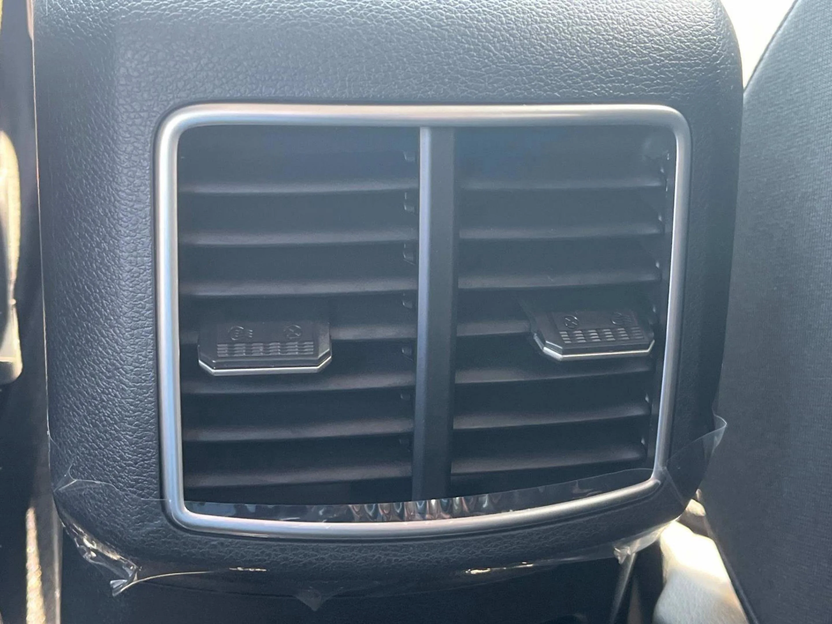 2025 Kia Sportage LX Hybrid - Photo 18