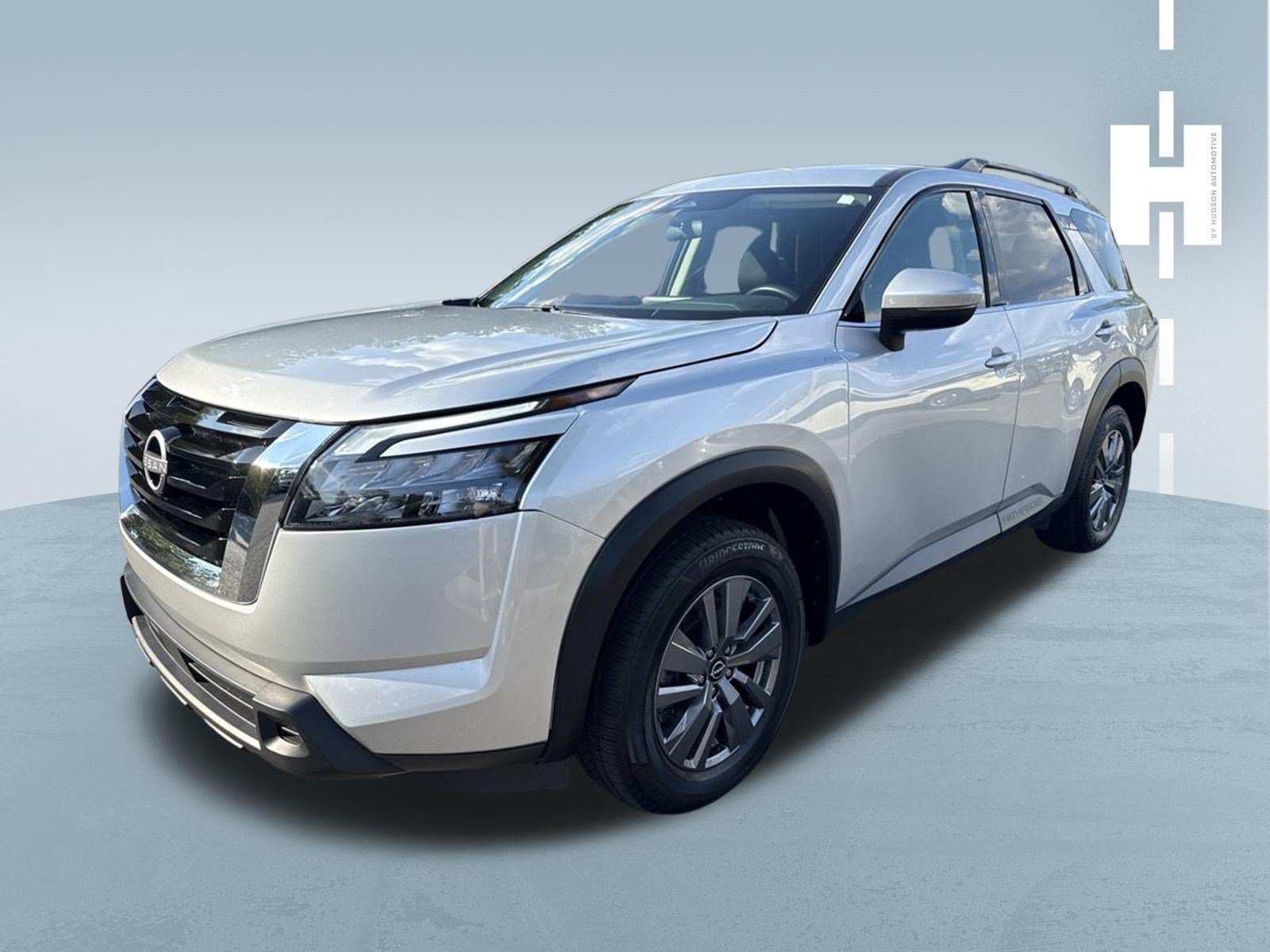 Used 2025 Brilliant Silver Metallic Nissan SV image 3