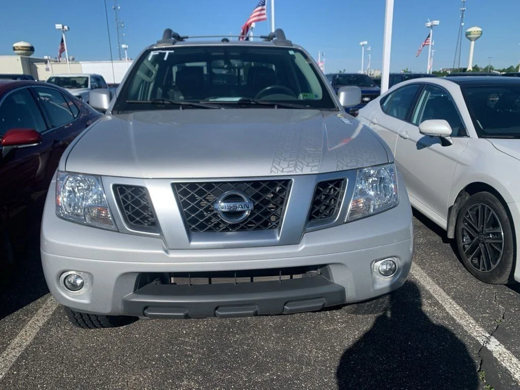 Used 2020 Silver Nissan PRO-4X image 8