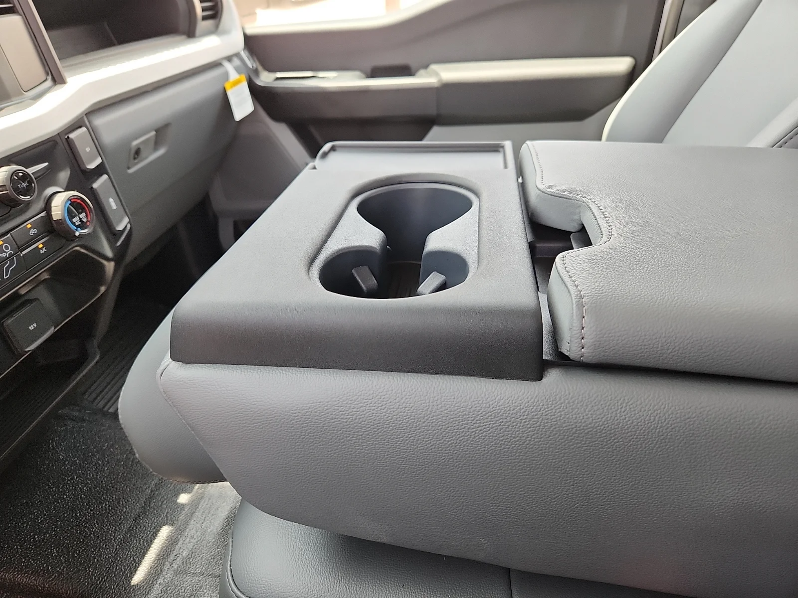 New 2026 Oxford White Ford F-450® XL image 25