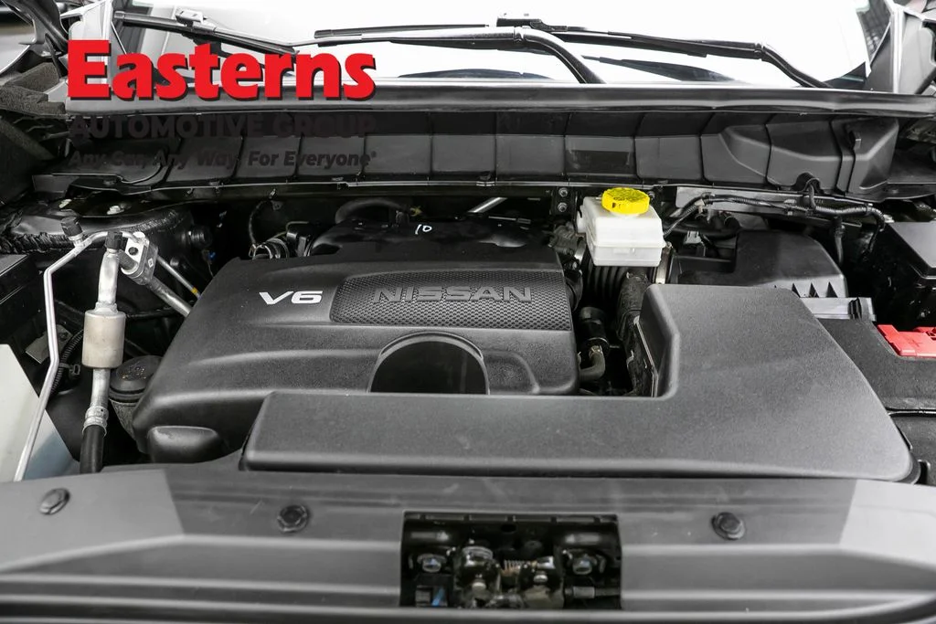 Used 2023 Gray Nissan SL image 7