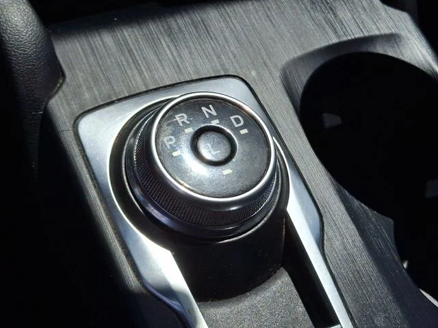 Used 2022 Black Ford SE image 16