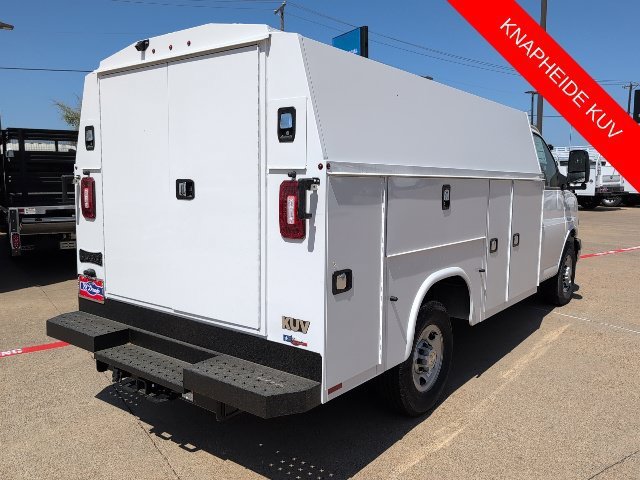 New 2026 Summit White Chevrolet 1WT image 19