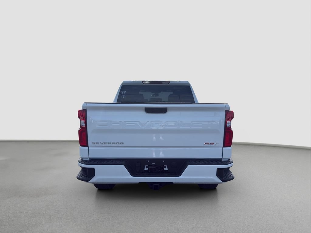 New 2026 Summit White Chevrolet RST image 5