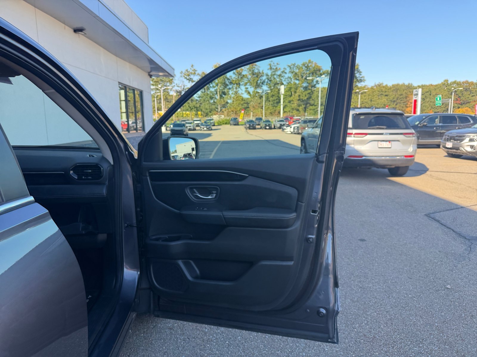 2024 Honda Pilot EX-L - Photo 30