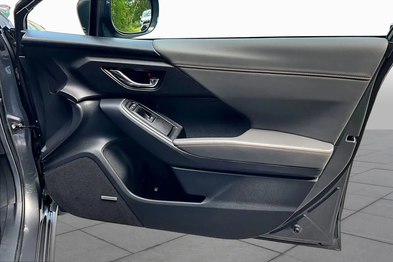 Used 2024 Magnetite Gray Metallic Subaru Limited image 22