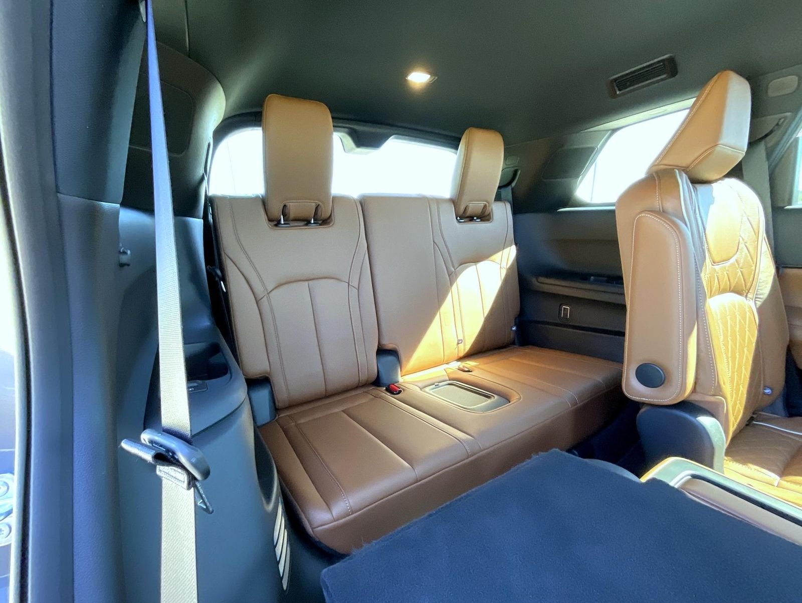 Used 2023 Blue INFINITI Autograph image 20