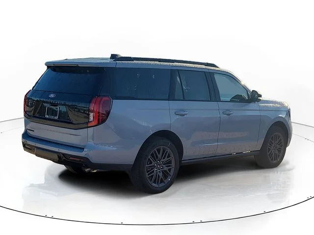 New 2027 Gray Metallic Ford Platinum image 5
