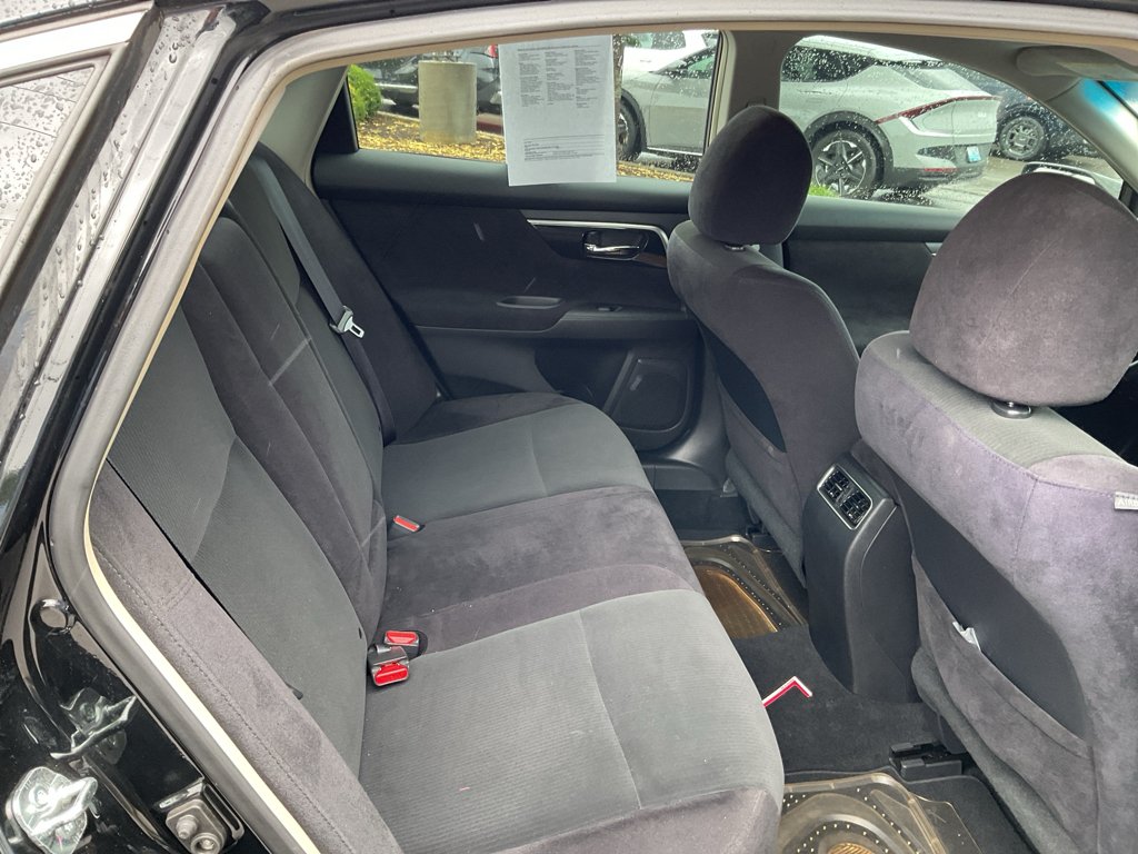 Used 2013 Super Black Nissan 2.5 SV image 12