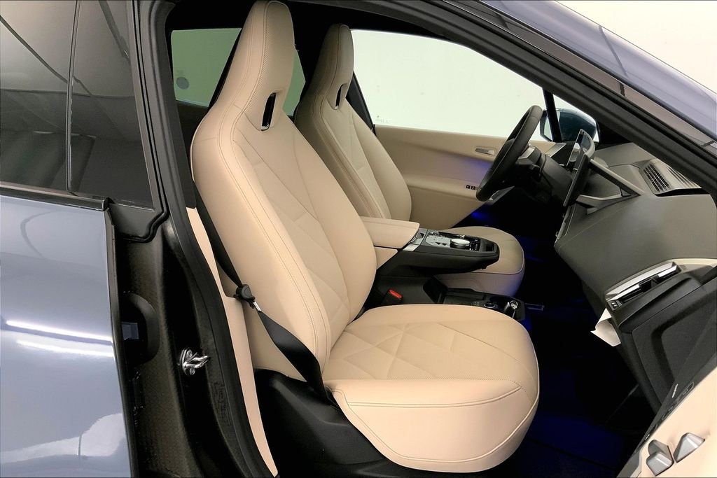 2025 BMW iX 50 - Photo 7