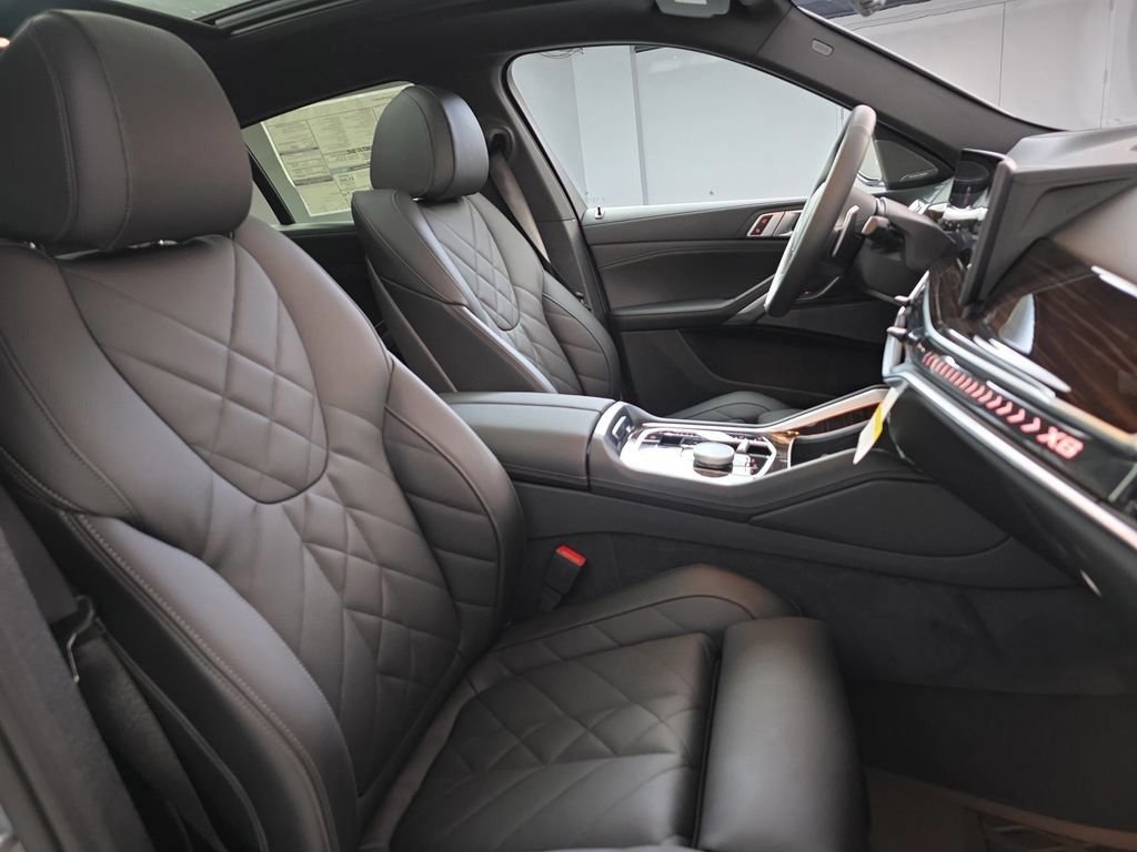 Used 2026 Brooklyn Grey Metallic BMW xDrive40i image 10