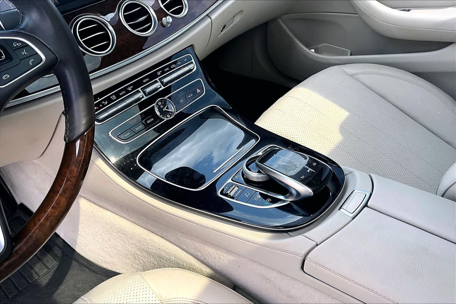 Used 2018 Black Mercedes-Benz E 300 image 17