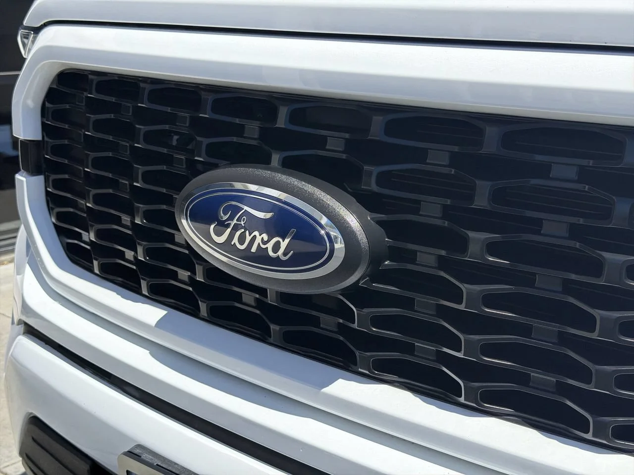 Used 2023 OXFORD WHITE Ford XL image 14