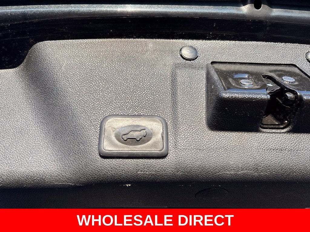 Used 2015 Carbon Black Metallic GMC Denali image 32