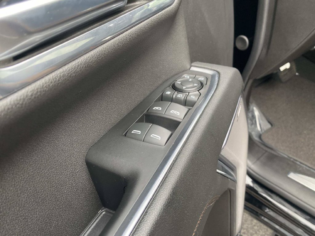 Used 2024 Black Chevrolet High Country image 18