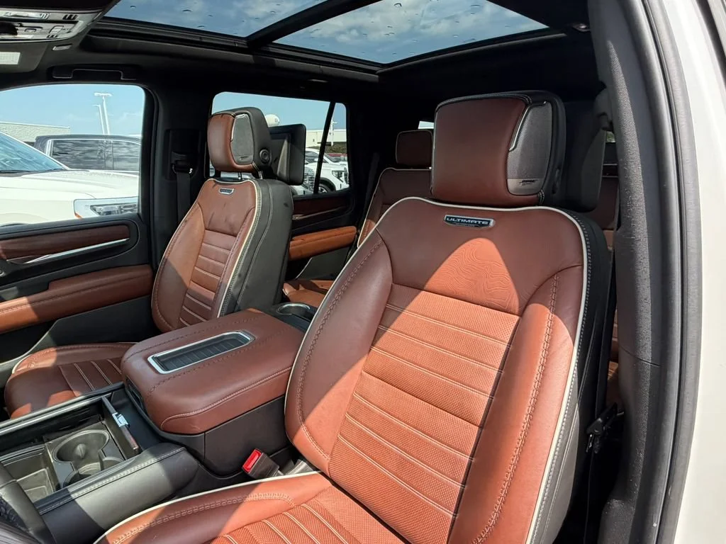 2023 GMC Yukon Denali Ultimate - Photo 35