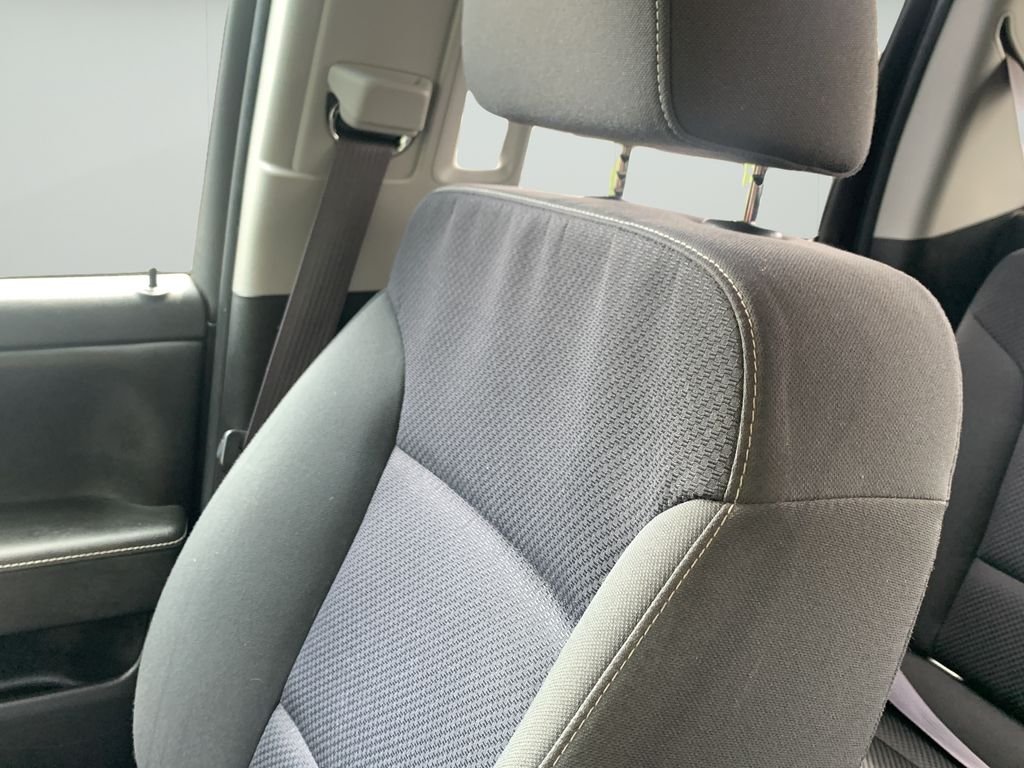 Used 2016 Summit White Chevrolet LT image 39