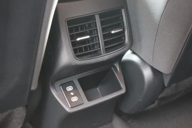 Used 2025 White Kia LX image 24