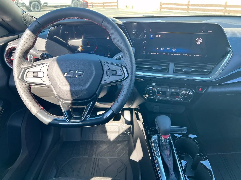 2026 Chevrolet Trax RS - Photo 9