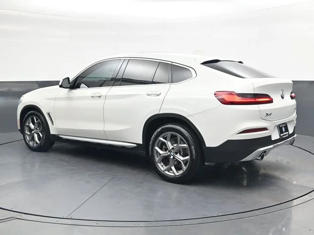 Used 2021 White BMW xDrive30i image 6