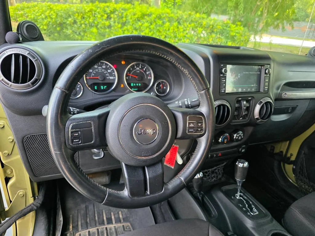 Used 2013 Green Jeep Sport image 14