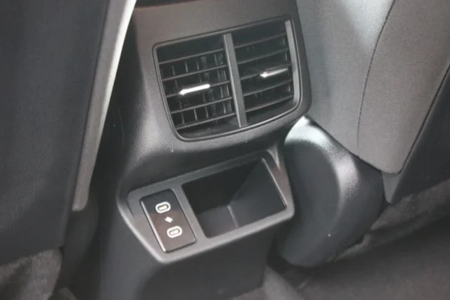 Used 2025 White Kia LX image 24