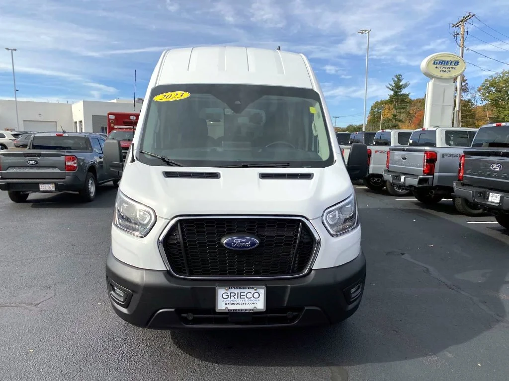 Used 2023 Oxford White Ford  image 8