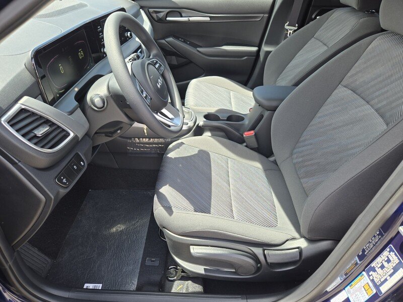 New 2026 Dark Ocean Blue Kia LX image 6