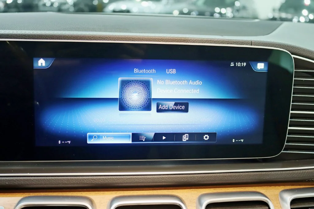 Used 2022 Green Mercedes-Benz GLS 450 image 21