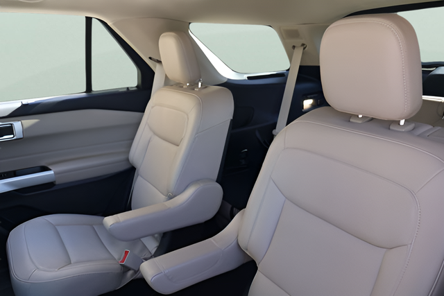 Used 2023 White Ford Limited image 15