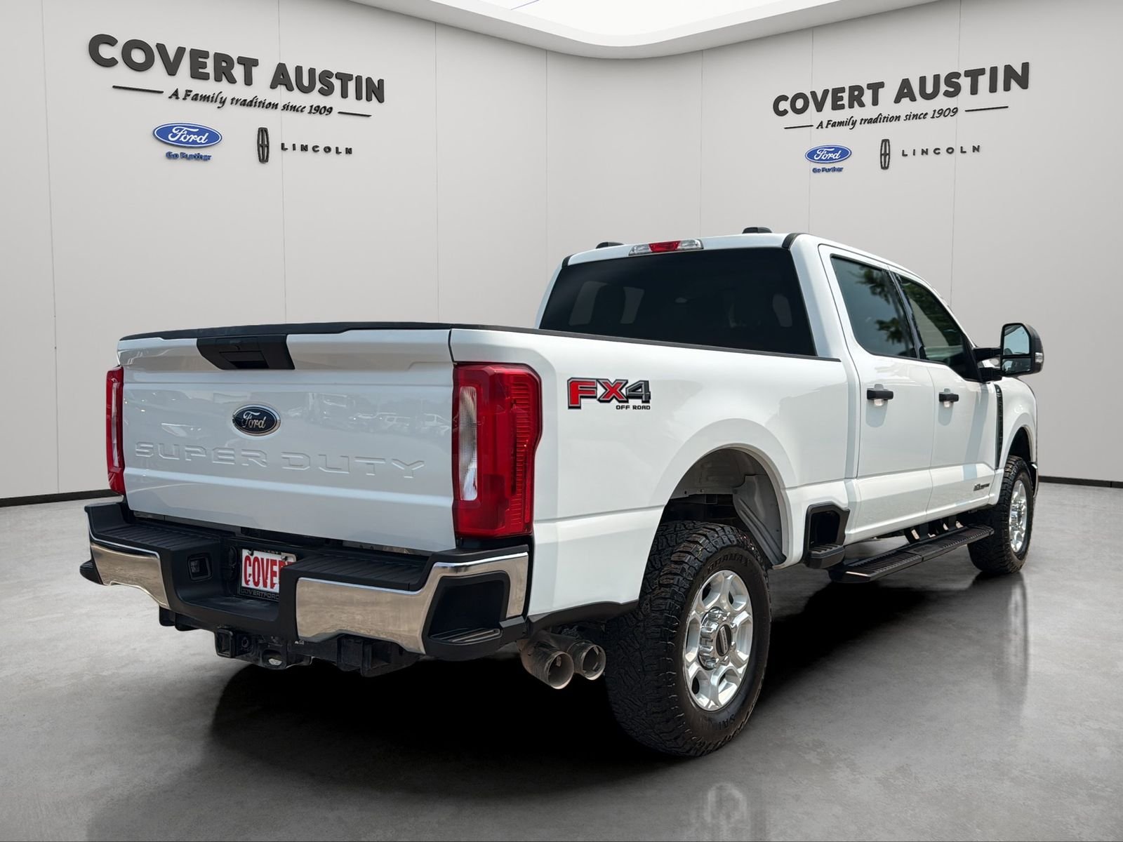 Used 2025 White Ford XLT image 4