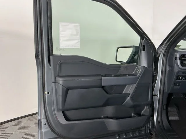 New 2026 Carbonized Gray Metallic Ford XLT image 14