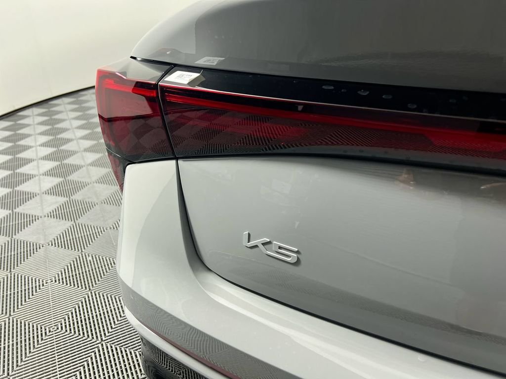 New 2026 Wolf Gray Kia GT-Line FWD image 5
