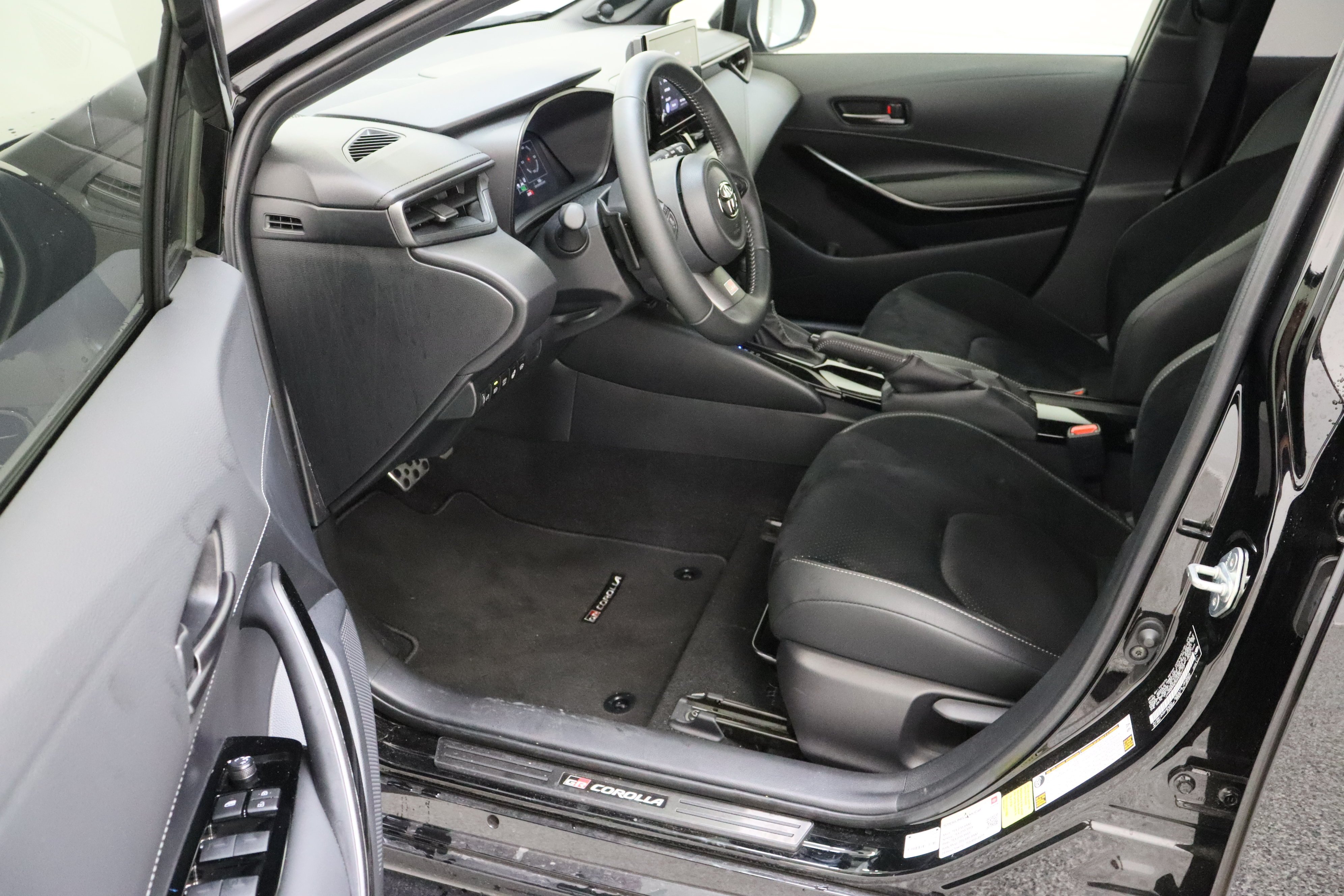 Used 2025 Black Toyota Premium 1.6T (300HP) image 14